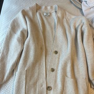 aerie size M fits like a large! oversized! never worn great condition